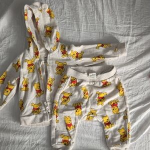 H&M Disney Winnie the Pooh White and Yellow Baby Hoodie